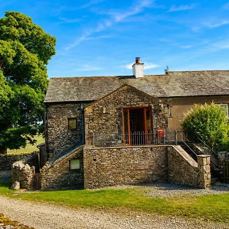 Helm View Barn, Hardendale, Nr Shap Holiday home